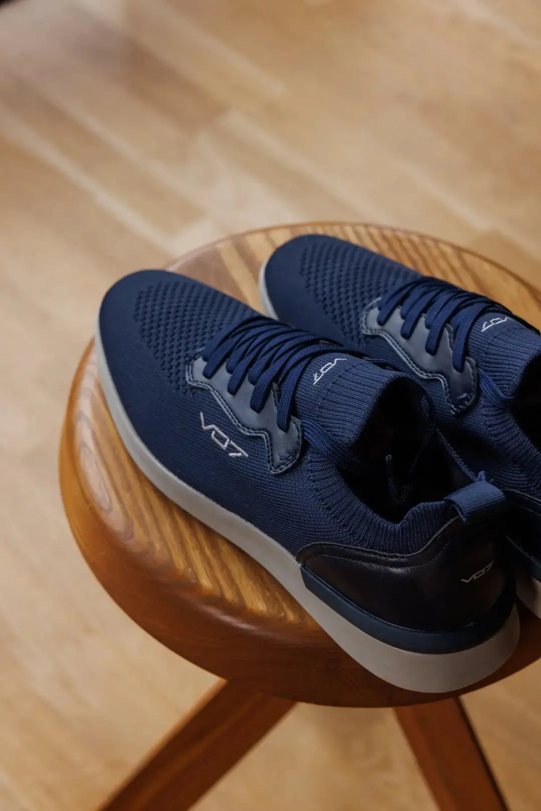 VO7 - PELE NAVY L'Empire Des Marques